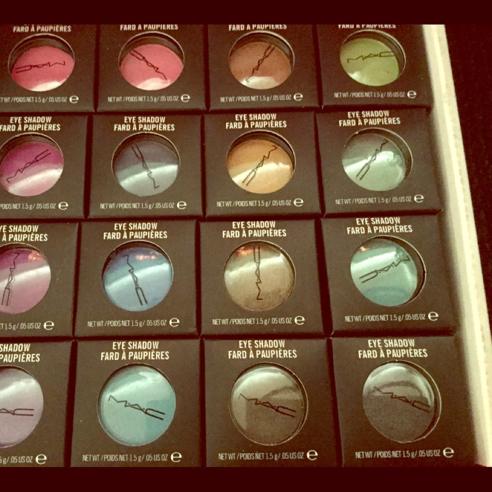 MAC single pan eyeshadow